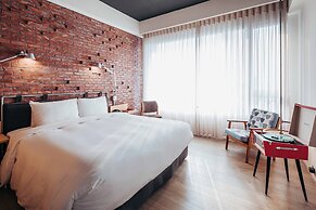 U.I.J Hotel & Hostel