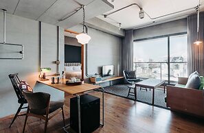 U.I.J Hotel & Hostel