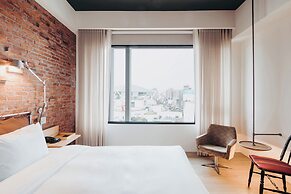 U.I.J Hotel & Hostel