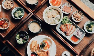 U.I.J Hotel & Hostel