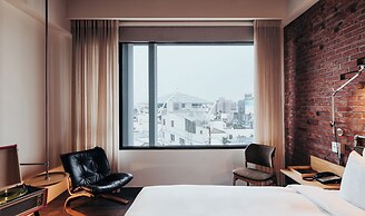 U.I.J Hotel & Hostel