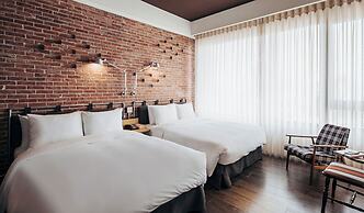 U.I.J Hotel & Hostel