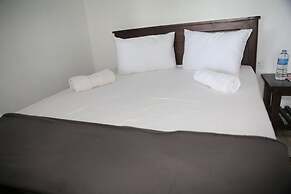 Senevi 9 Arch Homestay