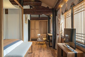 Dengfeng Qingjing Courtyard Hotel