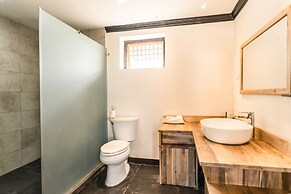 Dengfeng Qingjing Courtyard Hotel