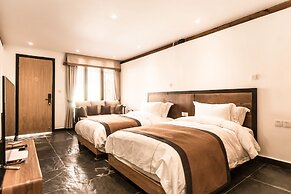 Dengfeng Qingjing Courtyard Hotel