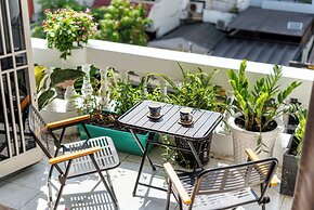 HoLo Fairy House Saigon Serviced HomeStay