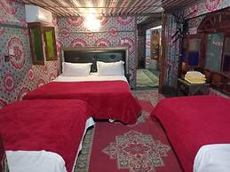 Riad Carole