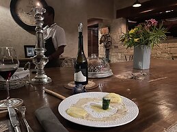 Demeure Des Huiles Précieuses