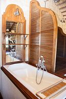 Demeure Des Huiles Précieuses