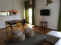 Lemon Tree Apartments