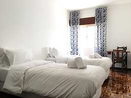 Lemon Tree Apartments