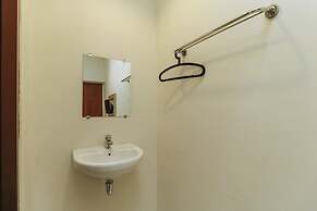 RedDoorz Plus @ Slamet Riyadi