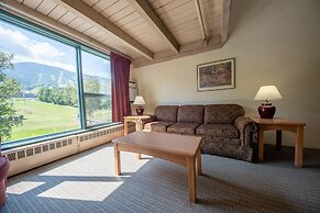Sugarloaf Inn