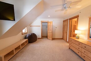 Sugarloaf Inn