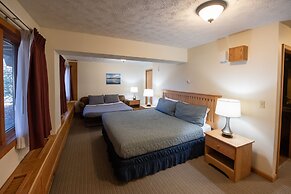 Sugarloaf Inn