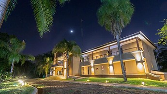 Pirayu Hotel & Resort