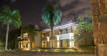 Pirayu Hotel & Resort