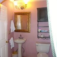 Casita Montana Hotel and Suites