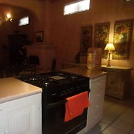 Casita Montana Hotel and Suites