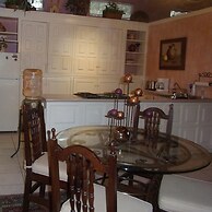 Casita Montana Hotel and Suites