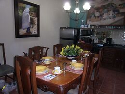 Casita Montana Hotel and Suites