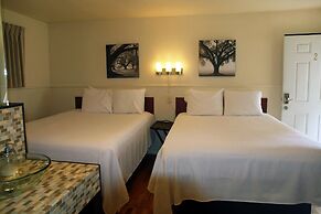 The Crest Motel in Colorful Colorado