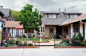 The Crest Motel in Colorful Colorado