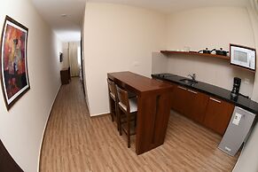 Taos Apart Hotel