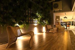 Taos Apart Hotel