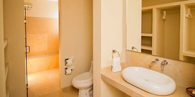 Spectacular Condo With Ocean View By SAMOTOGO Group