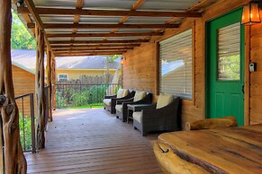 The Hideout 5 Bedroom Home by RedAwning