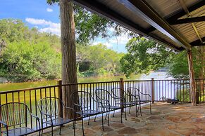 The Hideout 5 Bedroom Home by RedAwning