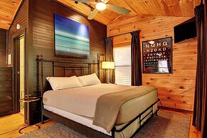 The Hideout 5 Bedroom Home by RedAwning