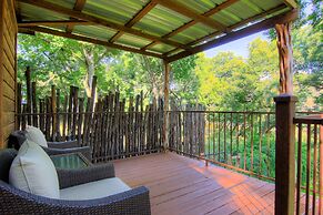 The Hideout 5 Bedroom Home by RedAwning