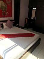 Zip Lounge & Apartments