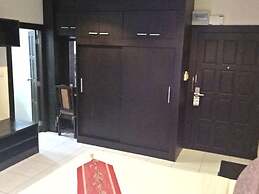 Zip Lounge & Apartments