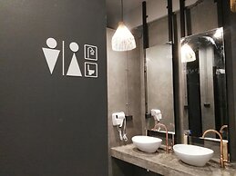 Ekanek Hostel Bangkok - Adults Only