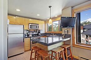 Downtown Studio W/ Sunny Alpine Views- Sleeps 4! Studio Bedroom Condo 