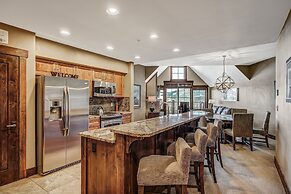 Premier 2br  At The Base Of Peak 7 2 Bedroom Condo by RedAwning