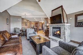 Premier 2br  At The Base Of Peak 7 2 Bedroom Condo by RedAwning