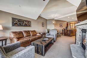 Premier 2br  At The Base Of Peak 7 2 Bedroom Condo by RedAwning