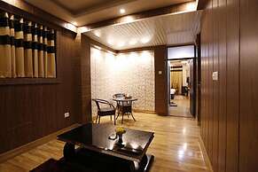 Paradise Ganga - A River Side Hotel