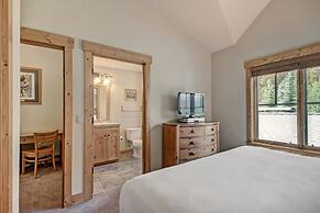 Cosmopolitan Decor + Spacious 3br In Downtown Breck Sleeps 8 3 Bedroom