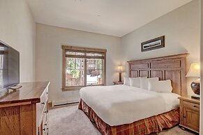 Cosmopolitan Decor + Spacious 3br In Downtown Breck Sleeps 8 3 Bedroom
