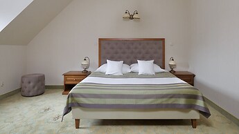 Hotel Poledno