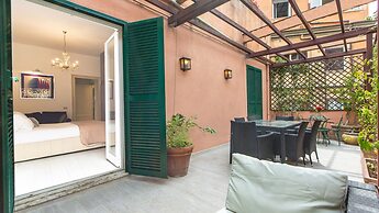 Rental in Rome Augustus Terrace Deluxe