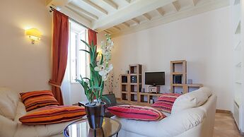 Rental in Rome Crociferi 1