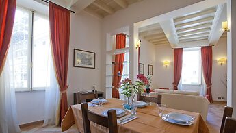 Rental in Rome Crociferi 1