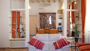 Rental in Rome Crociferi 1